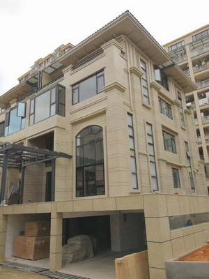 仿石漆施工方式問(wèn)題導(dǎo)致的仿石漆出現(xiàn)色差原因分析